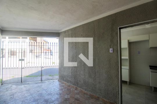Garagem de casa para alugar com 2 quartos, 60m² em Parque Independência, São Paulo