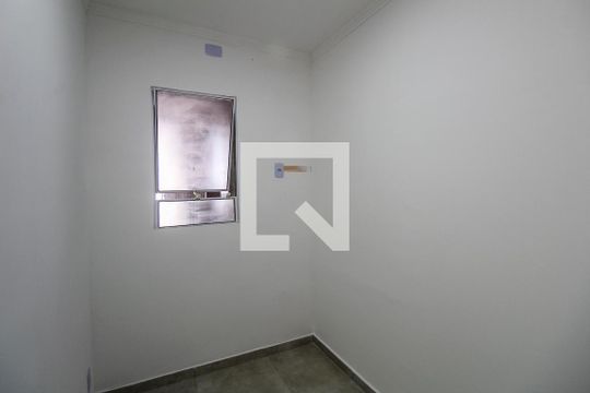 Quarto 2 de casa para alugar com 2 quartos, 60m² em Parque Independência, São Paulo
