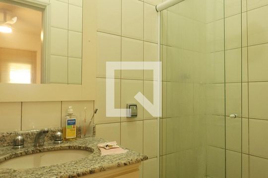 Suíte - Banheiro do Quarto 1 de casa à venda com 2 quartos, 275m² em Santa Terezinha, Santo André