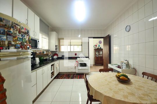 Cozinha de casa à venda com 2 quartos, 275m² em Santa Terezinha, Santo André