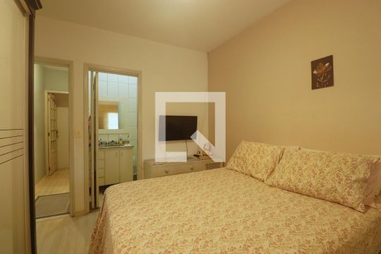 Suíte - Quarto 1 de casa à venda com 2 quartos, 275m² em Santa Terezinha, Santo André