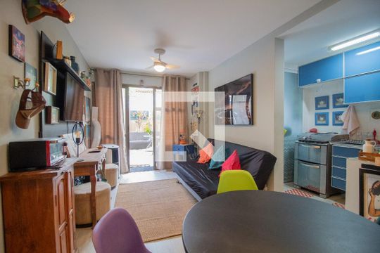 Apartamento para alugar com 2 quartos, 110m² em Recreio dos Bandeirantes, Rio de Janeiro