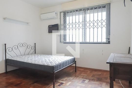 Quarto  de apartamento para alugar com 1 quarto, 71m² em Centro, São Leopoldo