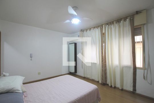 Quarto de apartamento à venda com 1 quarto, 35m² em Vila Ipiranga, Porto Alegre