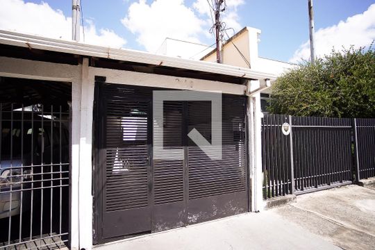 Fachada de casa para alugar com 3 quartos, 72m² em Planalto, Belo Horizonte