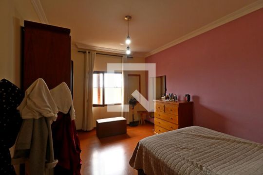 Quarto de casa à venda com 2 quartos, 420m² em Vila Camilópolis, Santo André