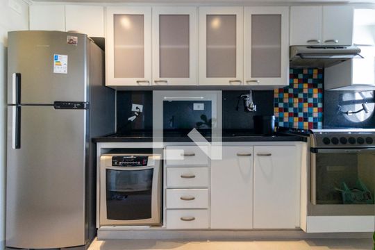 Cozinha e Área de Serviço de kitnet/studio para alugar com 1 quarto, 67m² em Itaim Bibi, São Paulo