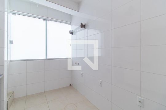 Cozinha e Área de Serviço de apartamento à venda com 2 quartos, 60m² em Centro Histórico, Porto Alegre