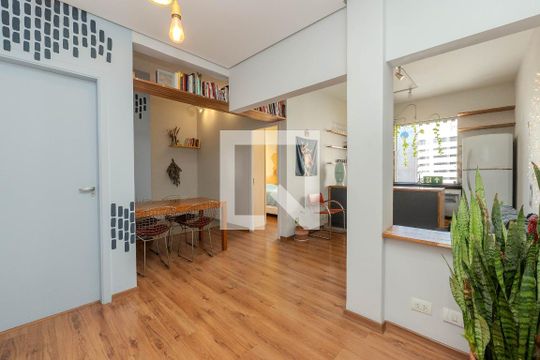 Apartamento para alugar com 2 quartos, 70m² em Consolação, São Paulo