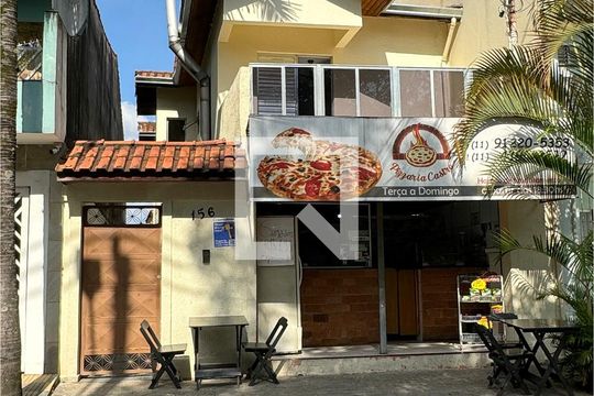 Fachada de casa à venda com 3 quartos, 180m² em Nova Aldeinha/aldeia, Barueri