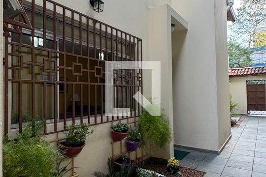 Entrada de casa à venda com 3 quartos, 180m² em Nova Aldeinha/aldeia, Barueri