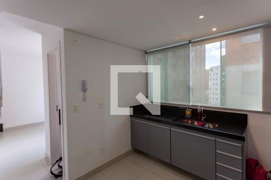 Cozinha de apartamento à venda com 2 quartos, 100m² em Funcionários, Belo Horizonte