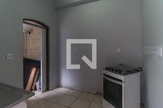 Escritório de casa para alugar com 2 quartos, 500m² em Vila Aurea, Poá