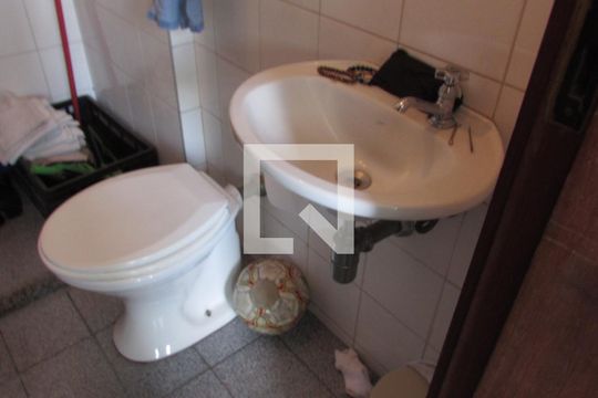 Banheiro de apartamento à venda com 4 quartos, 151m² em Vila Suzana, São Paulo