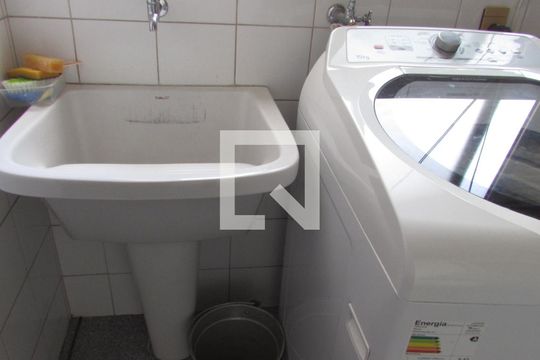Área de Serviço de apartamento à venda com 4 quartos, 151m² em Vila Suzana, São Paulo