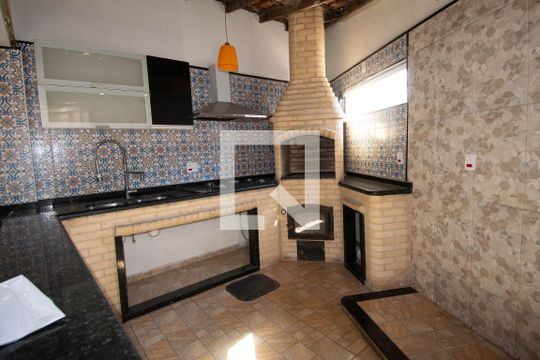 Cozinha de casa para alugar com 4 quartos, 250m² em Jardim Primavera, Duque de Caxias