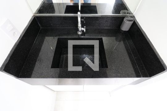 Lavabo de apartamento para alugar com 2 quartos, 34m² em Várzea da Barra Funda, São Paulo