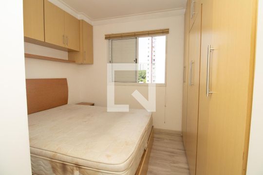 Quarto 1, cama de casal e armários de apartamento à venda com 2 quartos, 55m² em Vila Olímpia, São Paulo