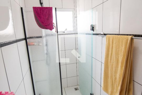 Banheiro da Suíte de apartamento para alugar com 3 quartos, 113m² em Residencial Portal da Mantiqueira, Taubaté