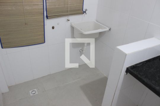Área de Serviço de apartamento para alugar com 2 quartos, 45m² em Centro, São Vicente