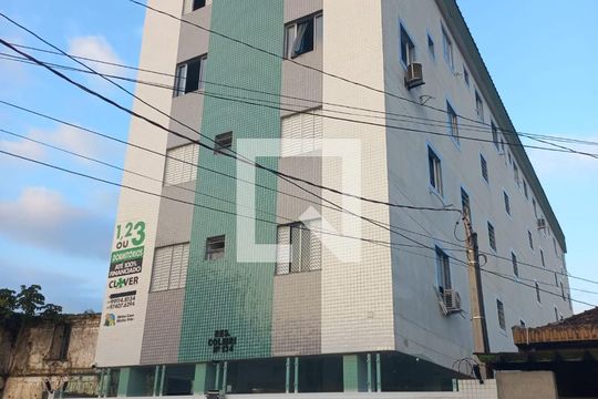 Fachada do Prédio de apartamento para alugar com 2 quartos, 45m² em Centro, São Vicente