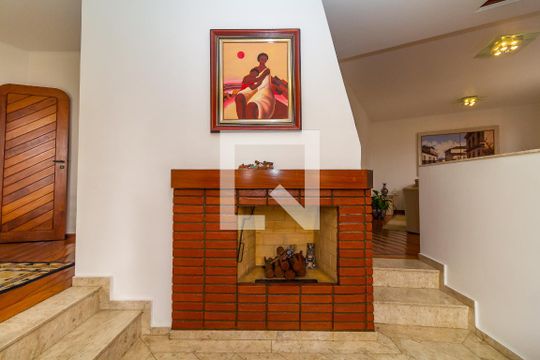 Sala de Lareira de apartamento para alugar com 4 quartos, 238m² em Jardim Avelino, São Paulo