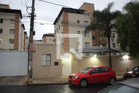 Fachada de apartamento para alugar com 2 quartos, 75m² em Jardim Riacho das Pedras, Contagem