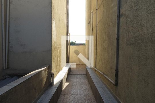 Corredor - Entrada de casa para alugar com 1 quarto, 63m² em Casa Verde Alta, São Paulo