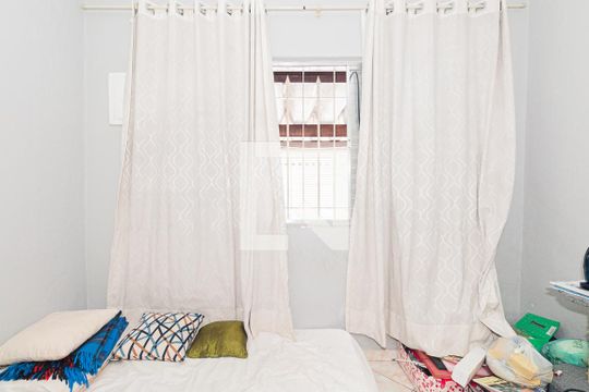 Quarto 1 de casa à venda com 6 quartos, 159m² em Jardim Guanca, São Paulo