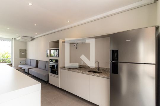 Área comum de kitnet/studio para alugar com 1 quarto, 24m² em Campos Elíseos, São Paulo