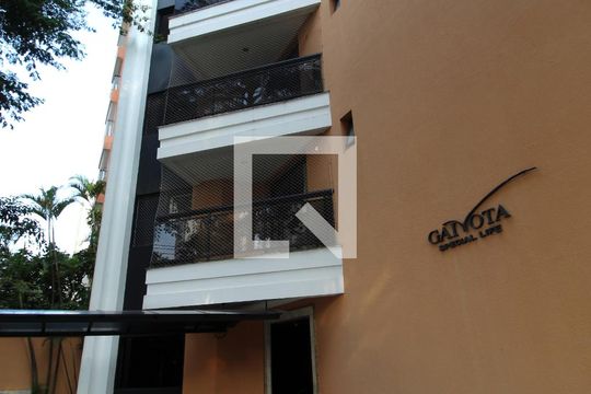 Fachada do Prédio de apartamento para alugar com 2 quartos, 68m² em Moema, São Paulo