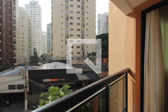 Varanda de apartamento para alugar com 2 quartos, 68m² em Moema, São Paulo