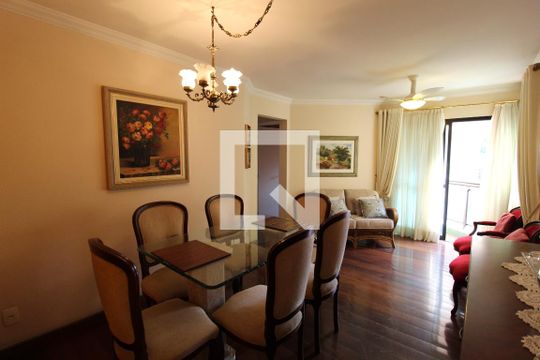 Sala de apartamento para alugar com 2 quartos, 68m² em Moema, São Paulo