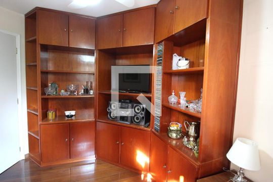 Escritório de apartamento para alugar com 2 quartos, 68m² em Moema, São Paulo