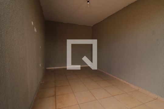 Garagem de casa para alugar com 3 quartos, 115m² em Setor Leste Universitário, Goiânia