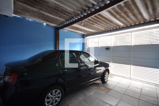 Garagem de casa à venda com 2 quartos, 125m² em Jardim Brasil (zona Norte), São Paulo