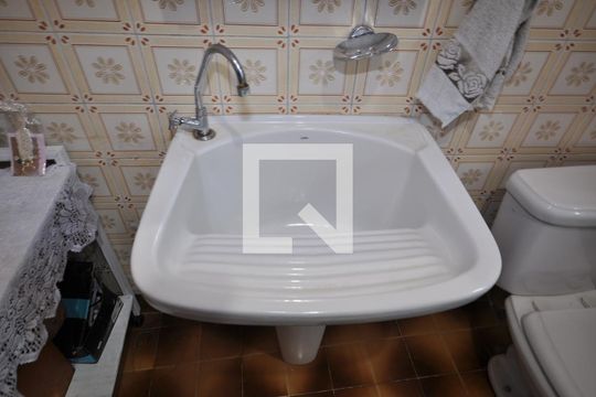 Banheiro de casa à venda com 2 quartos, 125m² em Jardim Brasil (zona Norte), São Paulo
