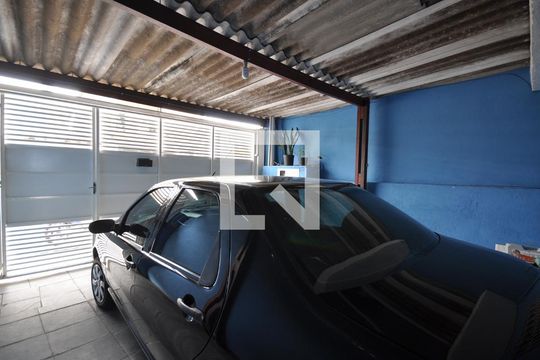 Garagem de casa à venda com 2 quartos, 125m² em Jardim Brasil (zona Norte), São Paulo