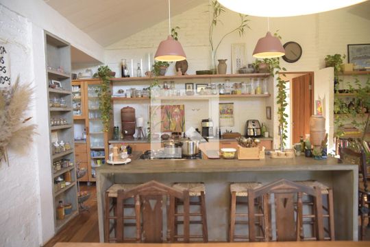 Cozinha de casa de condomínio para alugar com 3 quartos, 320m² em Jardim Colibri, Cotia