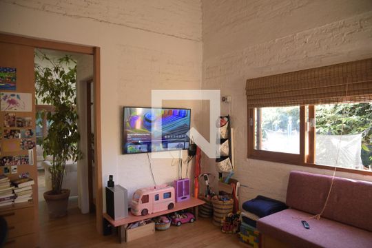 Sala 2 de casa de condomínio para alugar com 3 quartos, 320m² em Jardim Colibri, Cotia