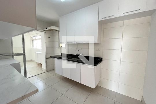 Cozinha de apartamento à venda com 3 quartos, 87m² em Vila Mascote, São Paulo