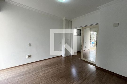 Suite de apartamento à venda com 3 quartos, 87m² em Vila Mascote, São Paulo