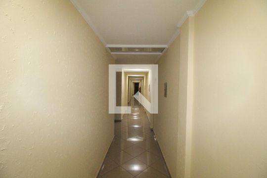 Área comum de kitnet/studio para alugar com 1 quarto, 17m² em Vila Marieta, São Paulo