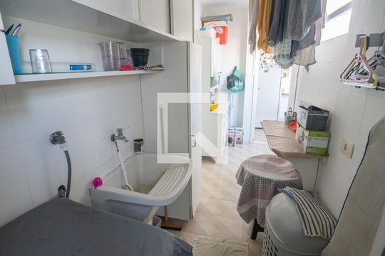 Área de serviço de apartamento à venda com 3 quartos, 110m² em Icaraí, Niterói