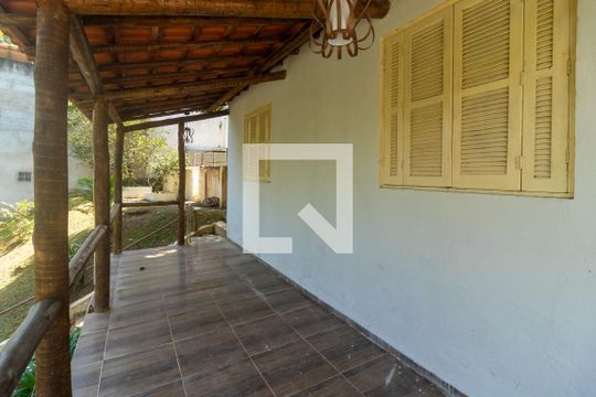 Varanda de casa para alugar com 3 quartos, 1200m² em Chacaras Santa Maria, Embu das Artes