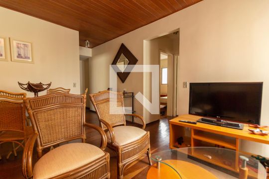 Sala de apartamento à venda com 2 quartos, 74m² em Pinheiros, São Paulo