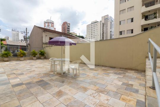 Área comum - Piscina de apartamento à venda com 2 quartos, 74m² em Pinheiros, São Paulo