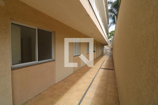 Corredor de apartamento à venda com 2 quartos, 40m² em Chácara Belenzinho, São Paulo