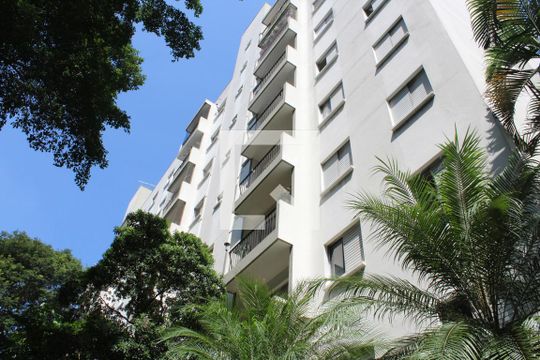 Fachada de apartamento para alugar com 1 quarto, 49m² em Boaçava, São Paulo