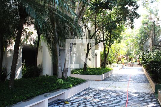Área comum de apartamento para alugar com 1 quarto, 49m² em Boaçava, São Paulo